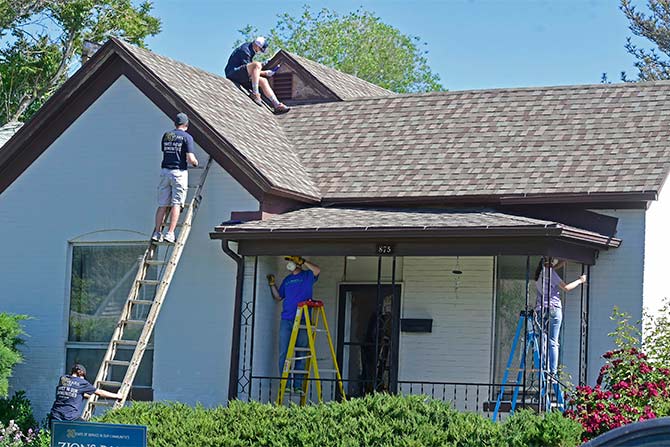 Bank Kudos Employees Painting